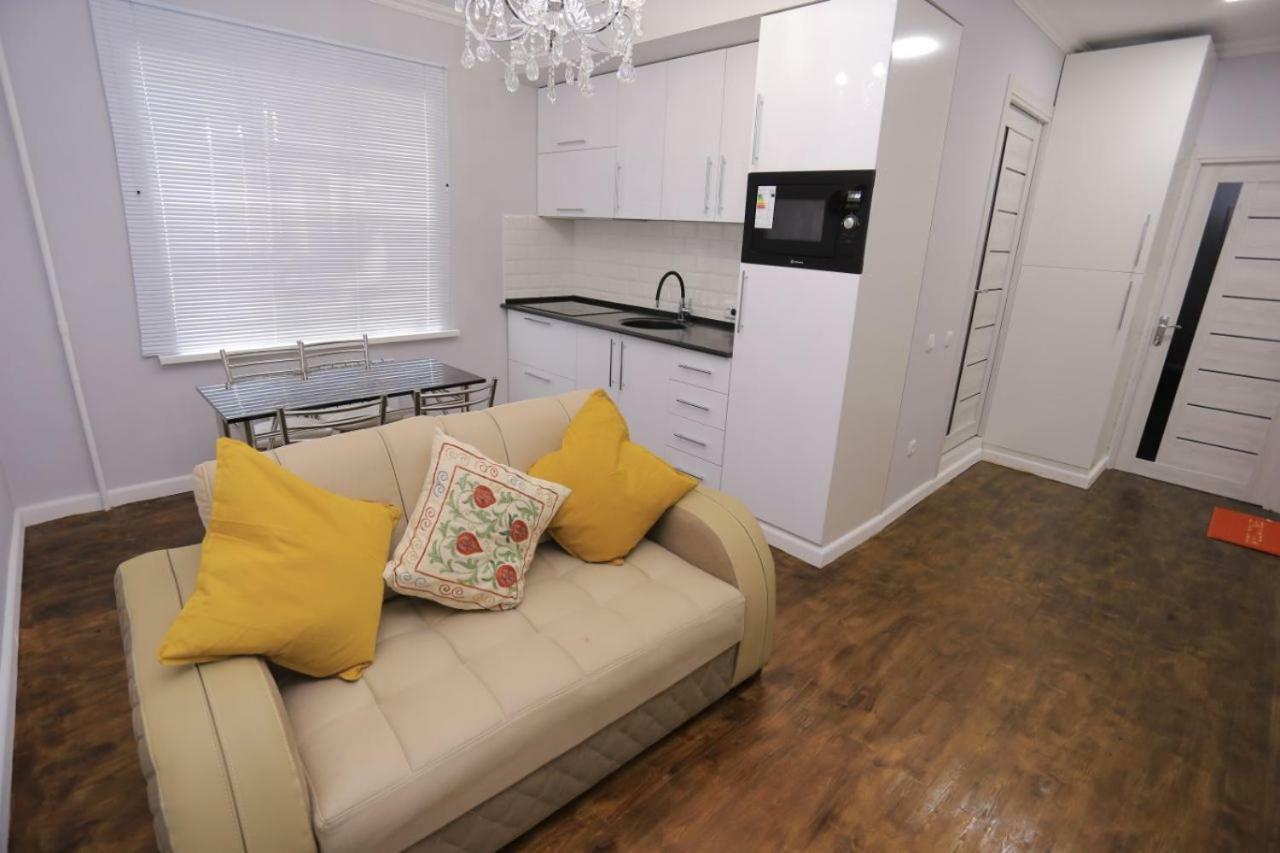 Luxury 2 Bedrooms Apartment Walking Distance From Gur-Emir 사마르칸트 외부 사진