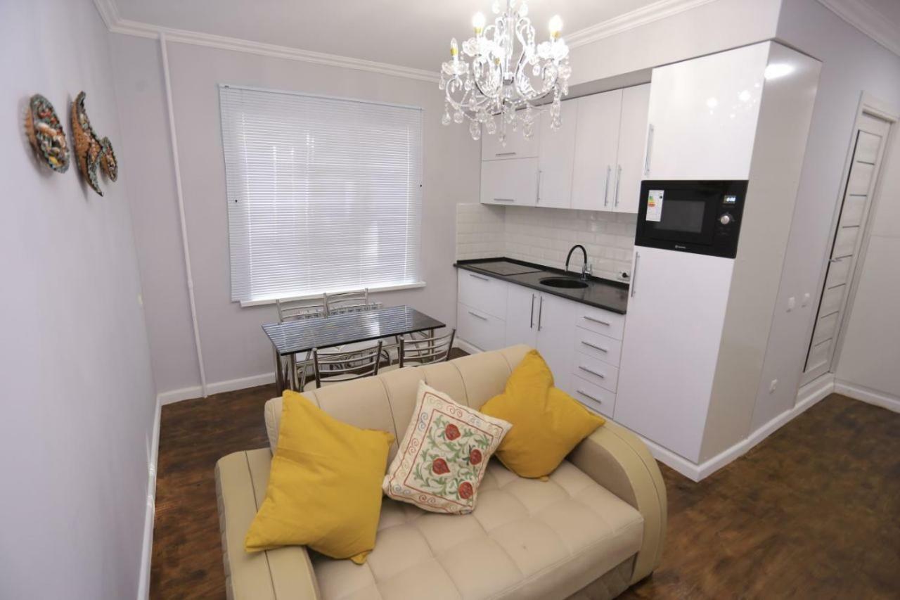 Luxury 2 Bedrooms Apartment Walking Distance From Gur-Emir 사마르칸트 외부 사진