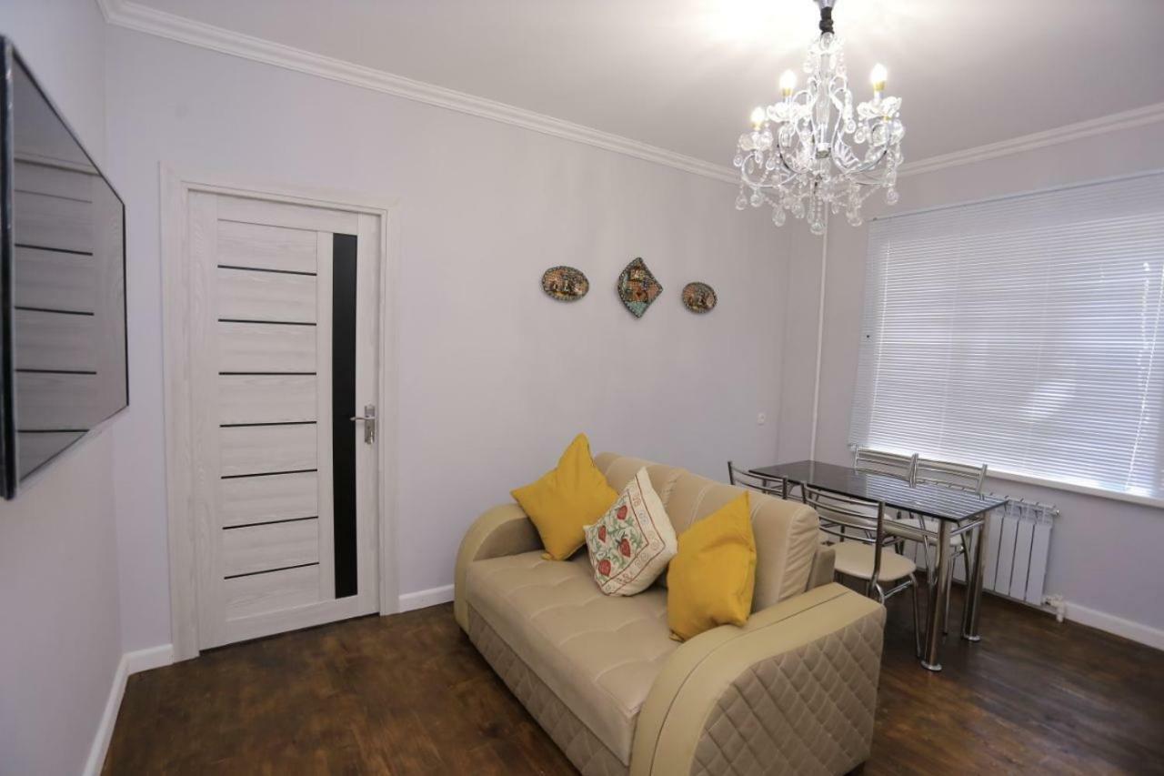 Luxury 2 Bedrooms Apartment Walking Distance From Gur-Emir 사마르칸트 외부 사진