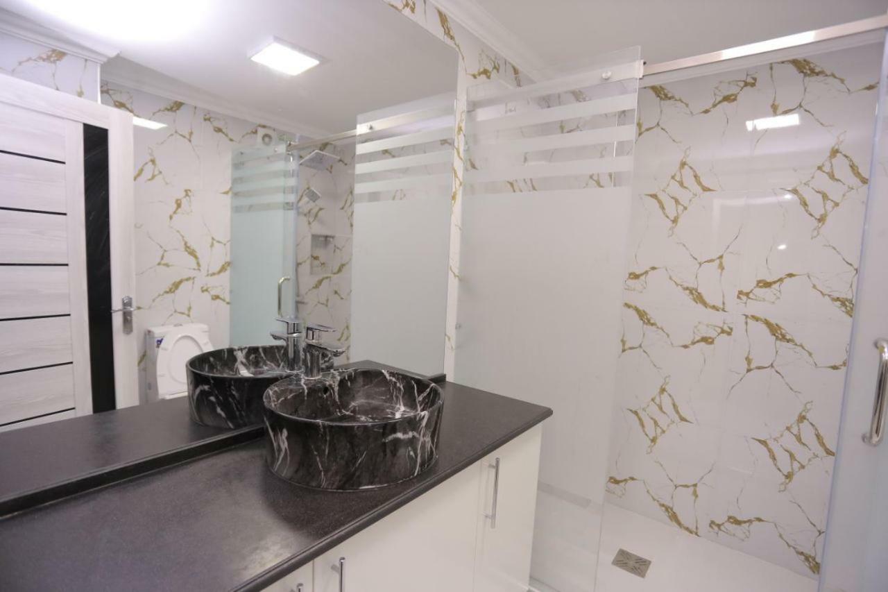 Luxury 2 Bedrooms Apartment Walking Distance From Gur-Emir 사마르칸트 외부 사진